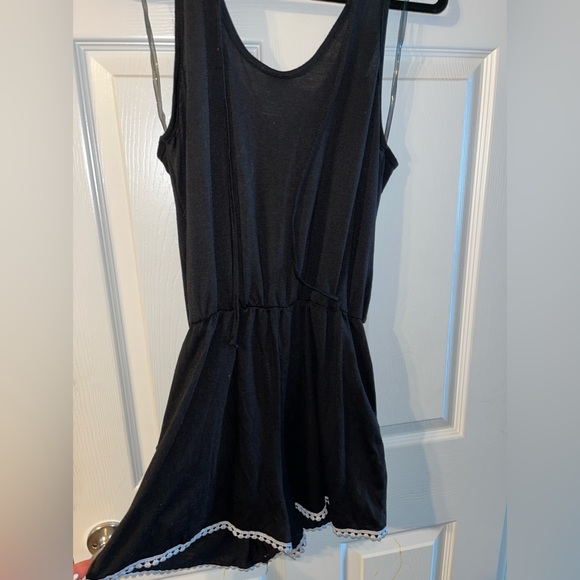 Black, Embroidered, Short Romper - Picture 3 of 3